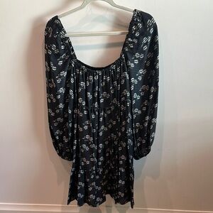 Alice + Olivia Black and White Bishop Sleeve Sundress